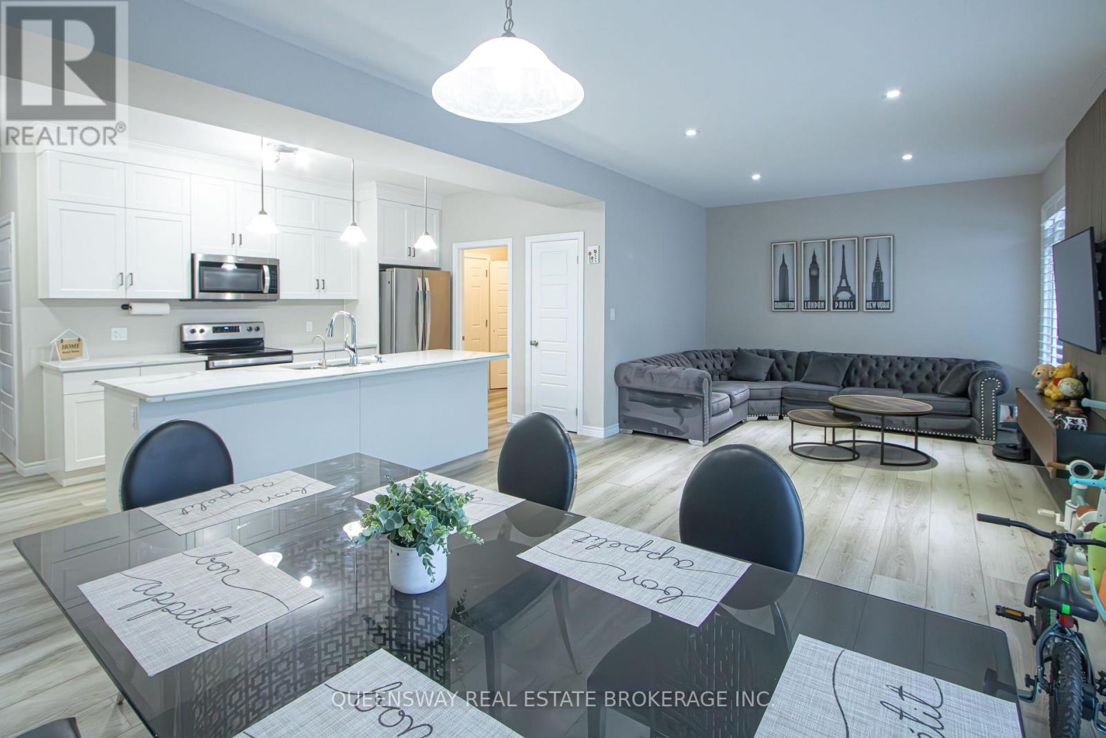 1306 Caen Avenue, Woodstock, Ontario  N4T 0J5 - Photo 10 - X12808730