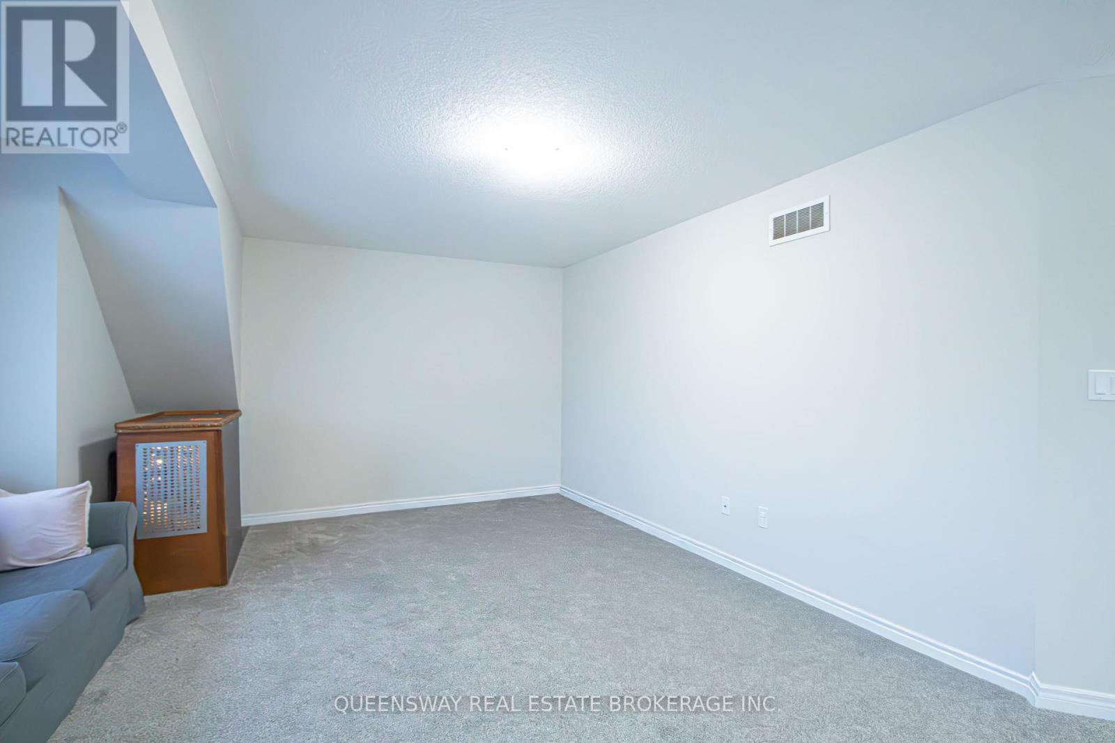 1306 Caen Avenue, Woodstock, Ontario  N4T 0J5 - Photo 19 - X12808730