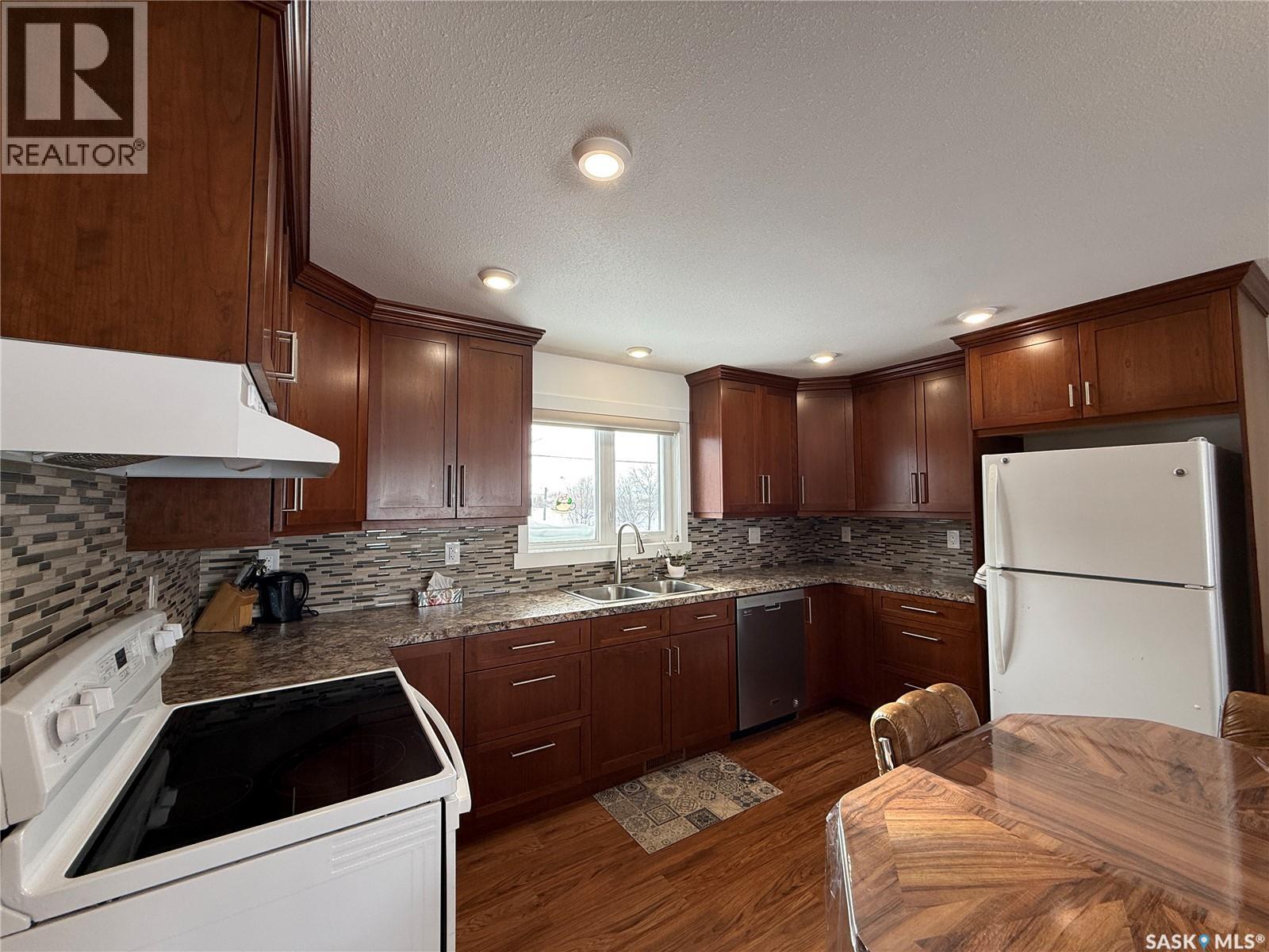 19 Saskatchewan Avenue, Quill Lake, Saskatchewan  S0A 3E0 - Photo 13 - SK028924