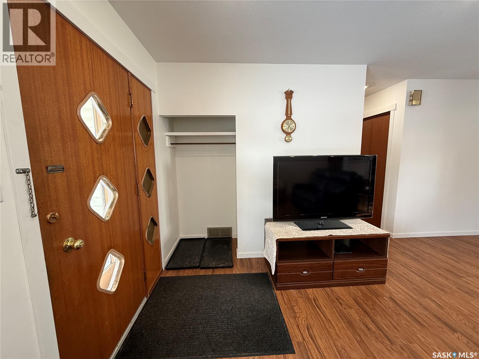 19 Saskatchewan Avenue, Quill Lake, Saskatchewan  S0A 3E0 - Photo 7 - SK028924