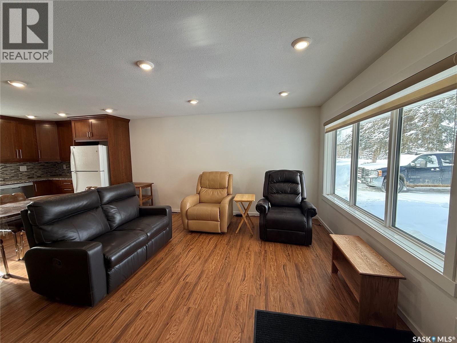 19 Saskatchewan Avenue, Quill Lake, Saskatchewan  S0A 3E0 - Photo 8 - SK028924