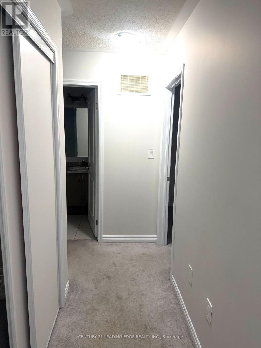 5 Fusilier Drive, Toronto, Ontario  M1L 0J4 - Photo 11 - E12806488