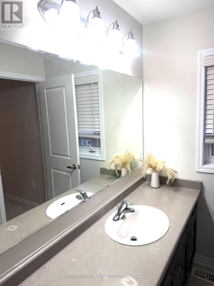 5 Fusilier Drive, Toronto, Ontario  M1L 0J4 - Photo 15 - E12806488