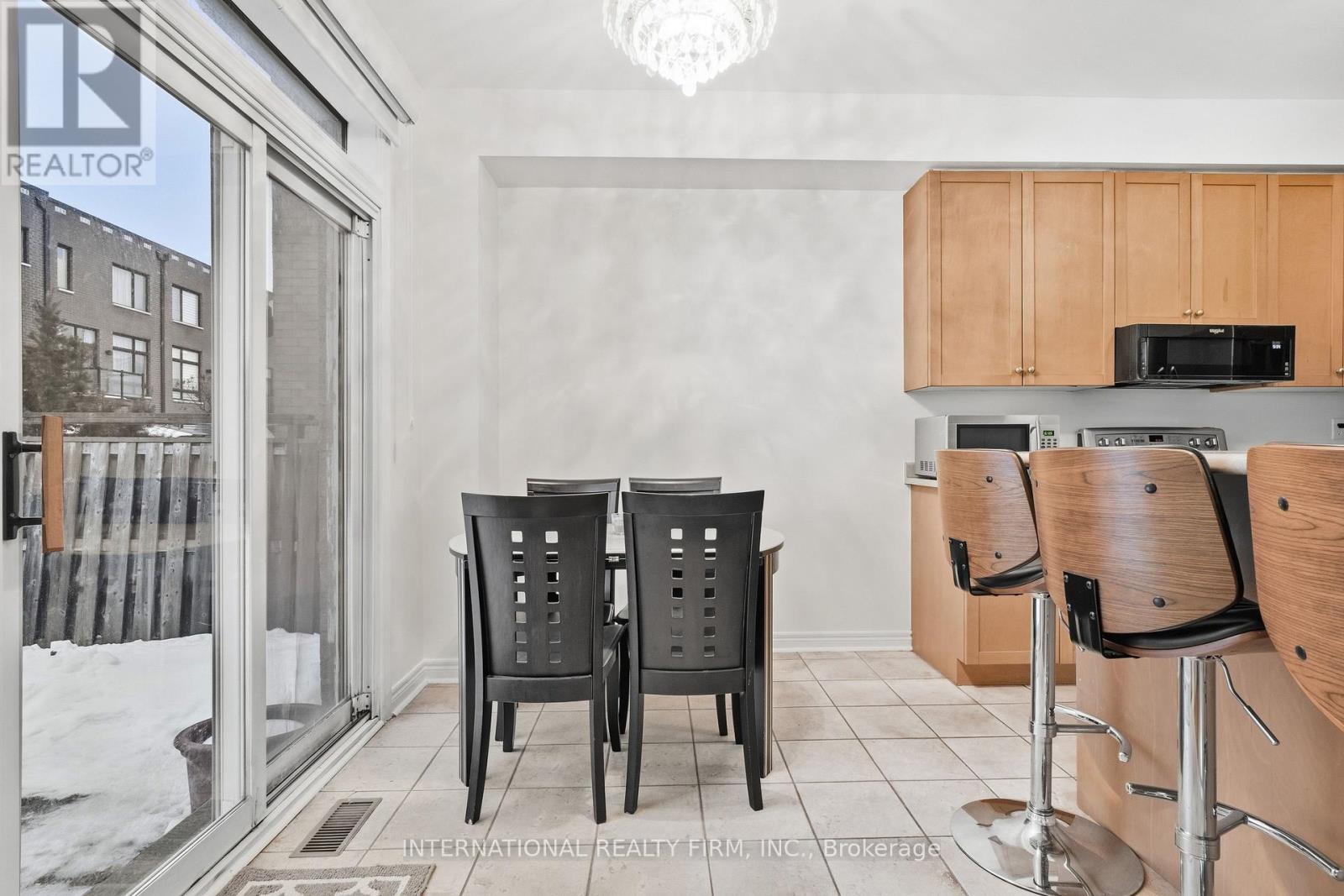 56 Wildberry Crescent, Vaughan, Ontario  L4H 2C6 - Photo 7 - N12808742