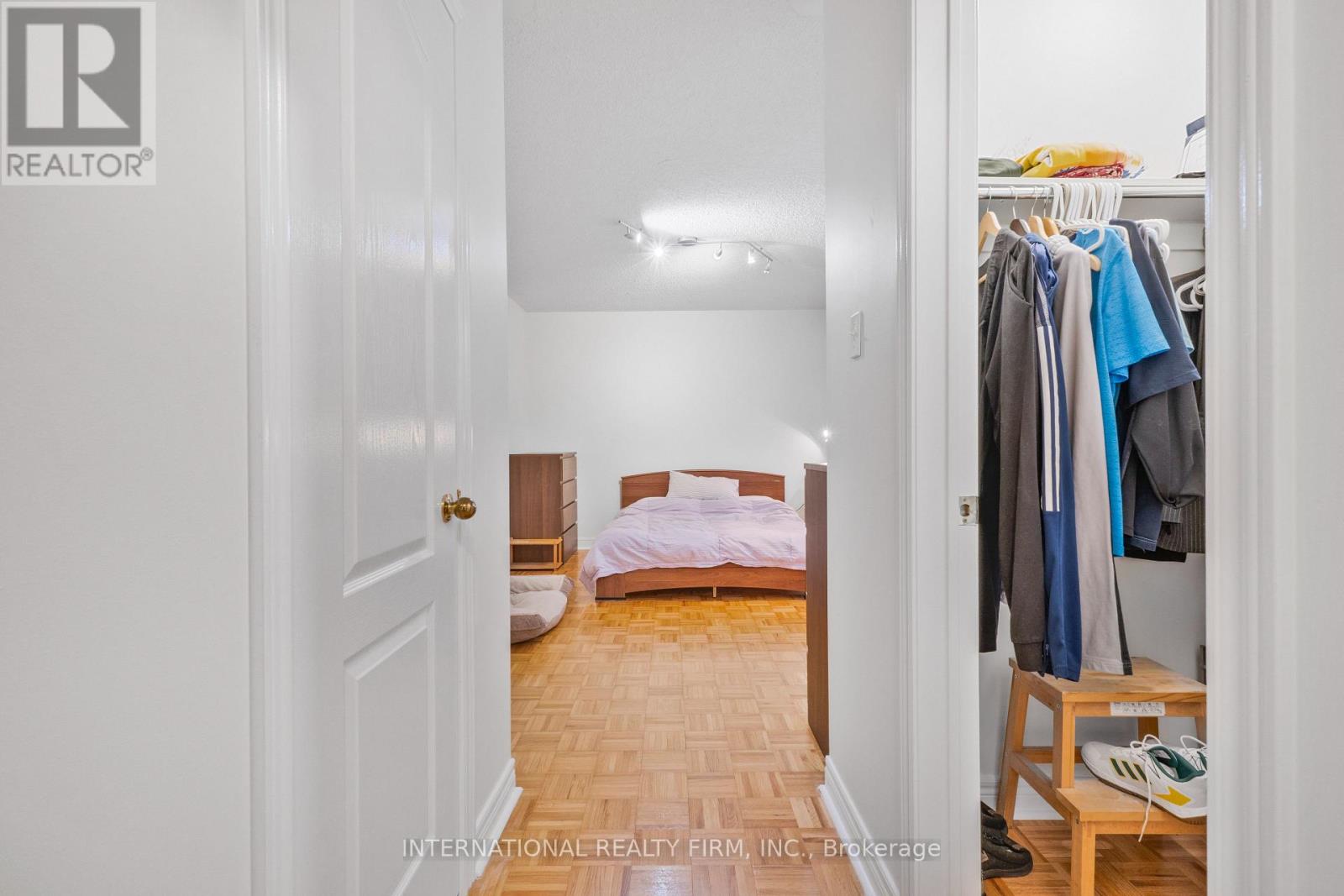 56 Wildberry Crescent, Vaughan, Ontario  L4H 2C6 - Photo 12 - N12808742