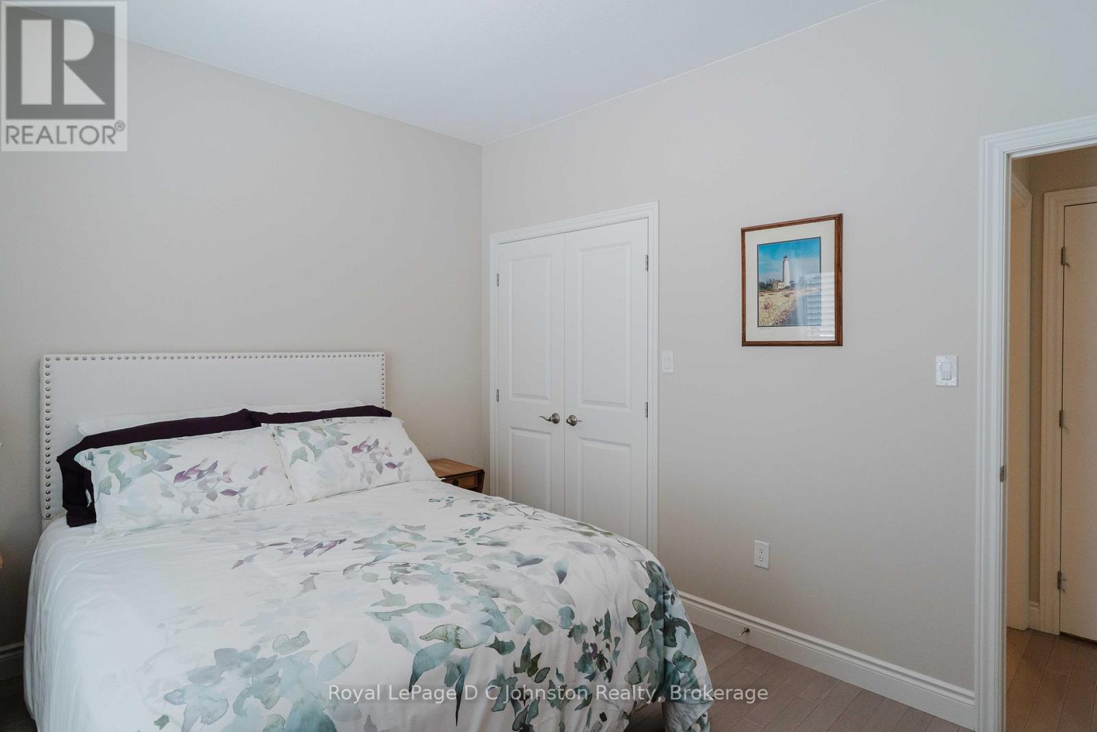 228 Grey Street S, Saugeen Shores, Ontario  N0H 2L0 - Photo 19 - X12808830