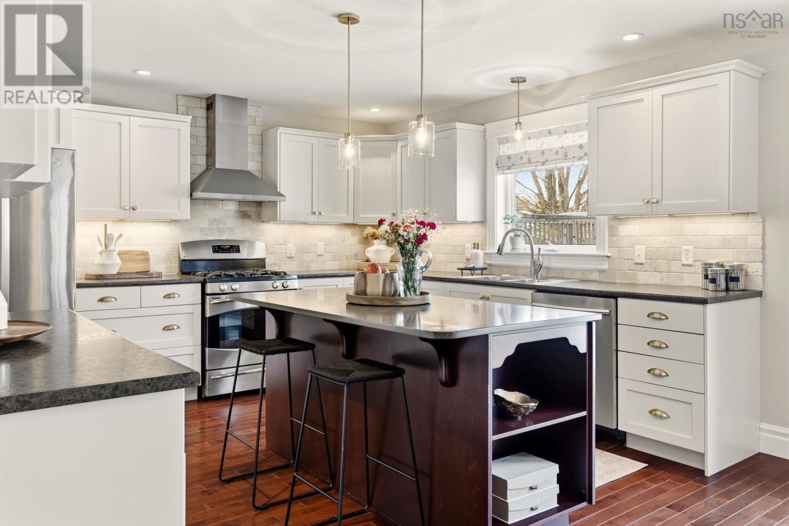 21 Cannon, Dartmouth, Nova Scotia  B3A 0A2 - Photo 11 - 202603186