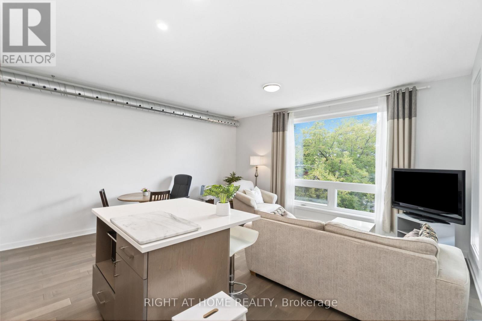 305 - 22 Perkins Street, Ottawa, Ontario  K1R 7G5 - Photo 9 - X12808792