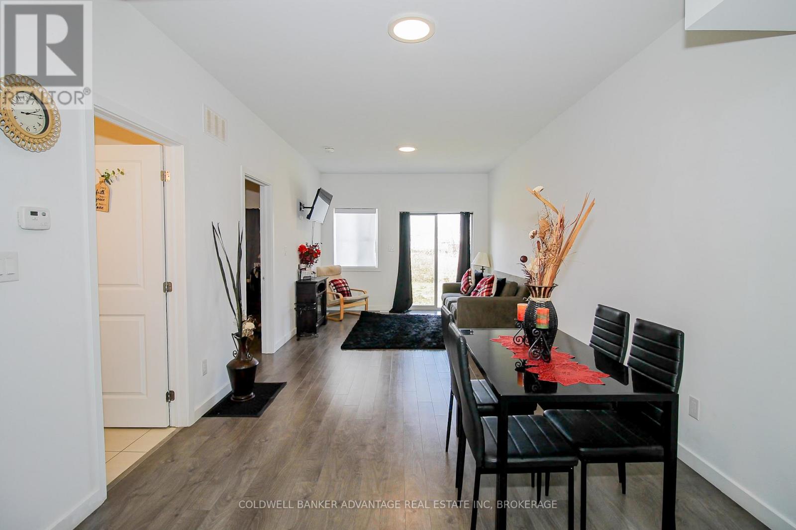 400 Chaffey Street, Welland (Lincoln/crowland), Ontario  L3B 0K4 - Photo 6 - X12808820