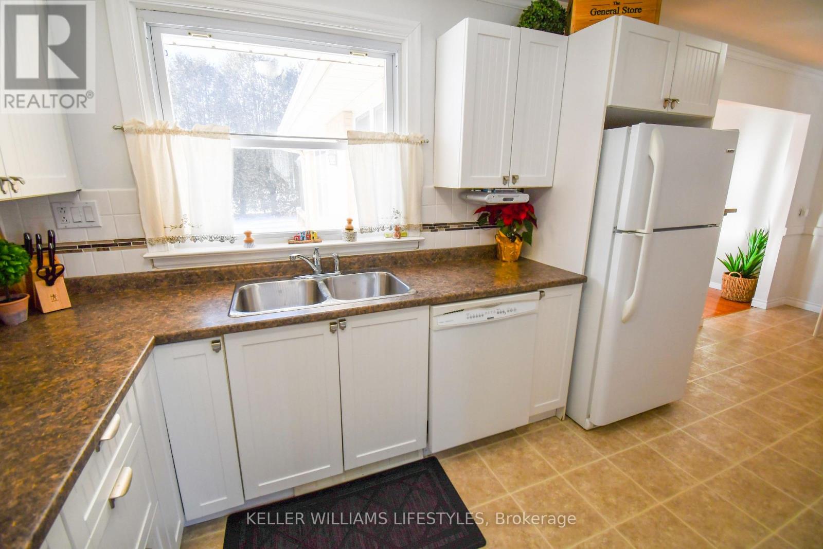 378 Carlow Road, Central Elgin, Ontario  N5L 5B4 - Photo 12 - X12752040