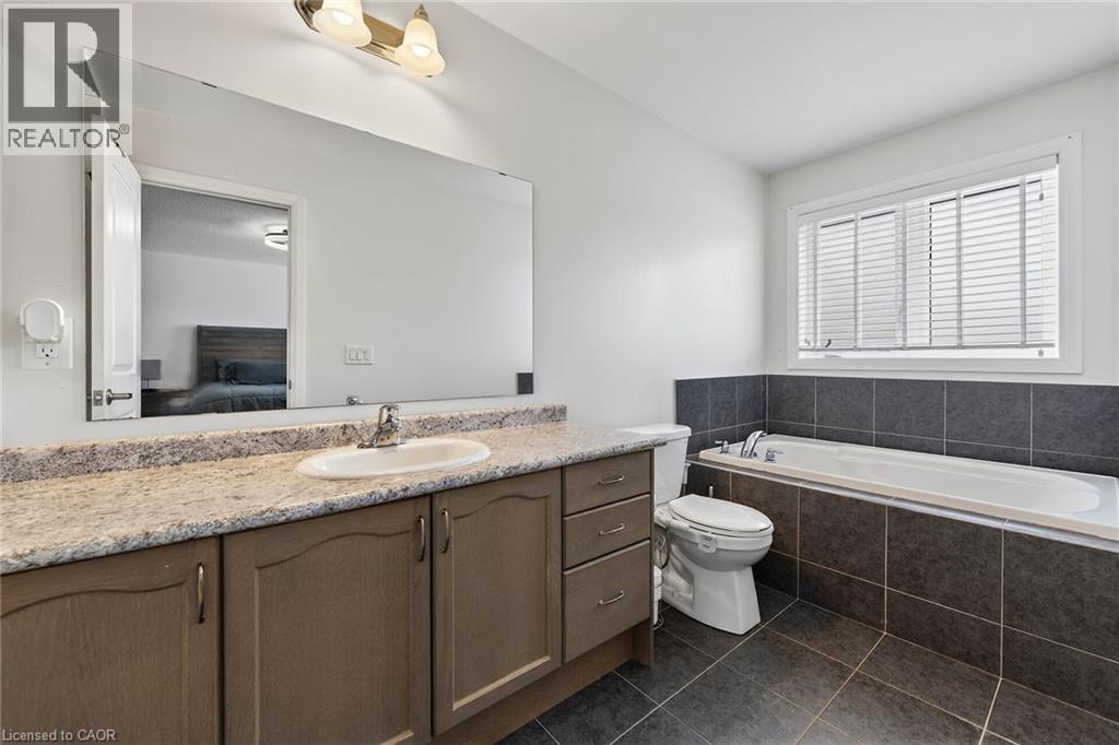 4020 Fracchioni Drive, Beamsville, Ontario  L3J 0R8 - Photo 26 - 40806644