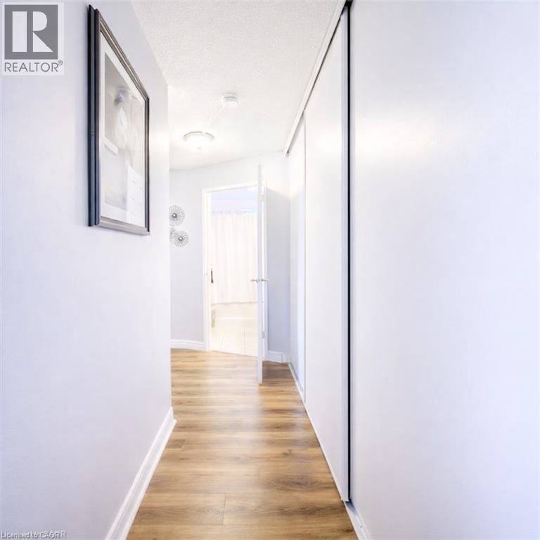 527 Parkside Drive Unit# 8, Waterloo, Ontario  N2L 4X7 - Photo 2 - 40796200