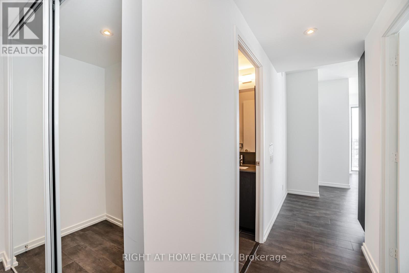 2802 - 7890 Jane Street, Vaughan (Vaughan Corporate Centre), Ontario  L4K 0K9 - Photo 5 - N12808794