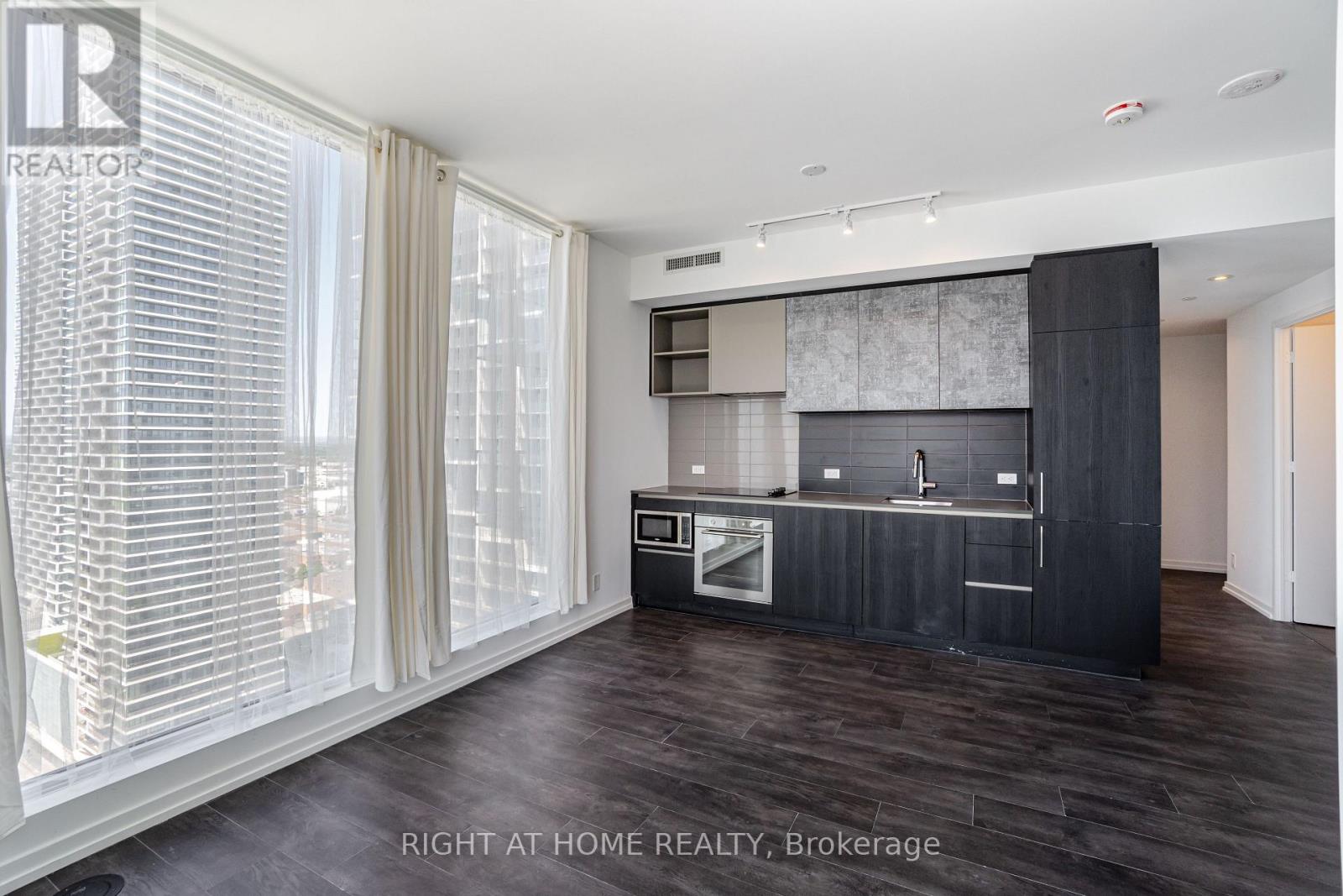 2802 - 7890 Jane Street, Vaughan (Vaughan Corporate Centre), Ontario  L4K 0K9 - Photo 7 - N12808794