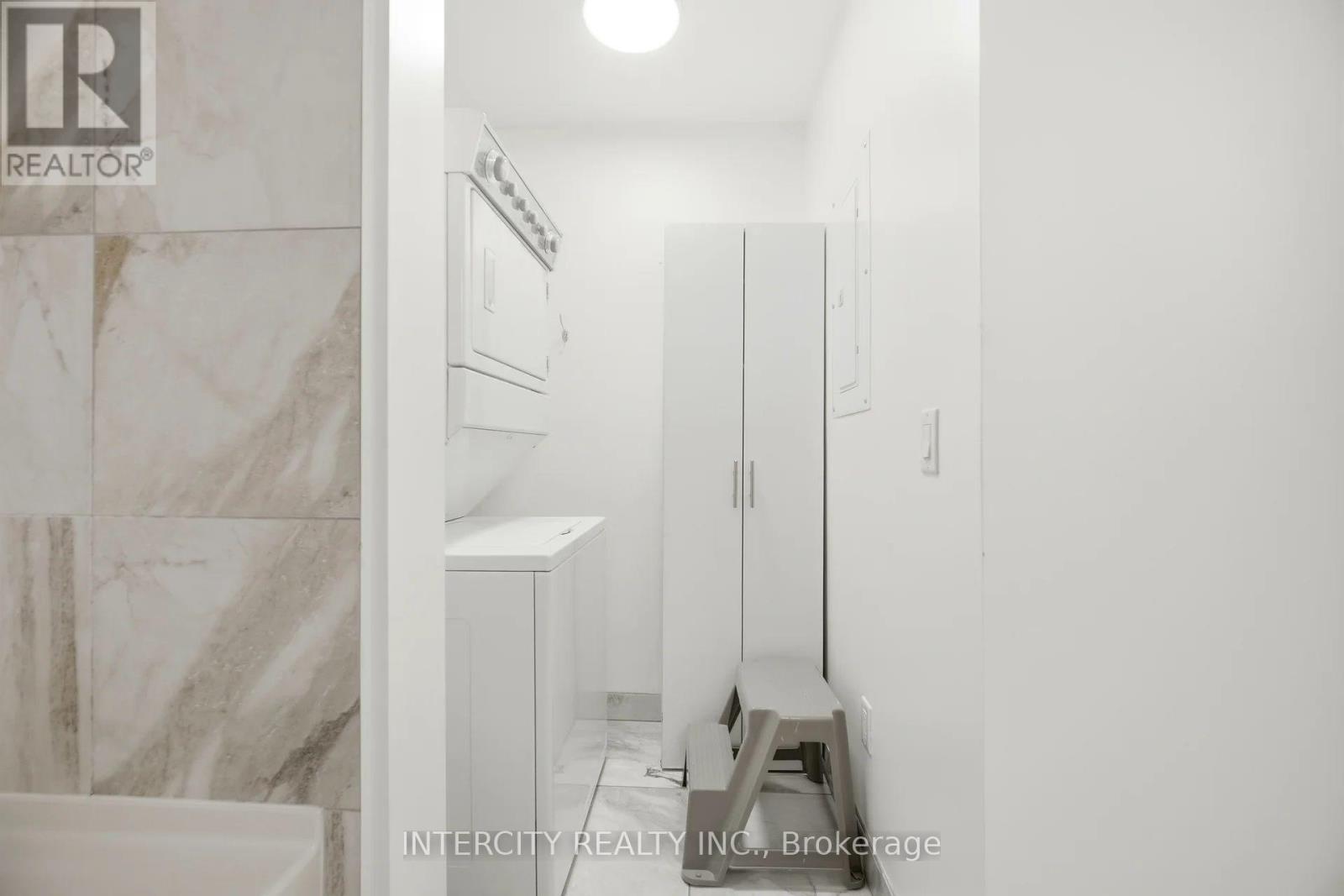 308 - 2486 Old Bronte Road, Oakville, Ontario  L6M 9Y5 - Photo 21 - W12804916