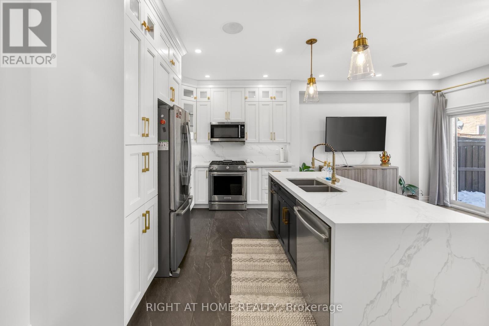 784 Dow Landing, Milton, Ontario  L9T 7P6 - Photo 18 - W12808806