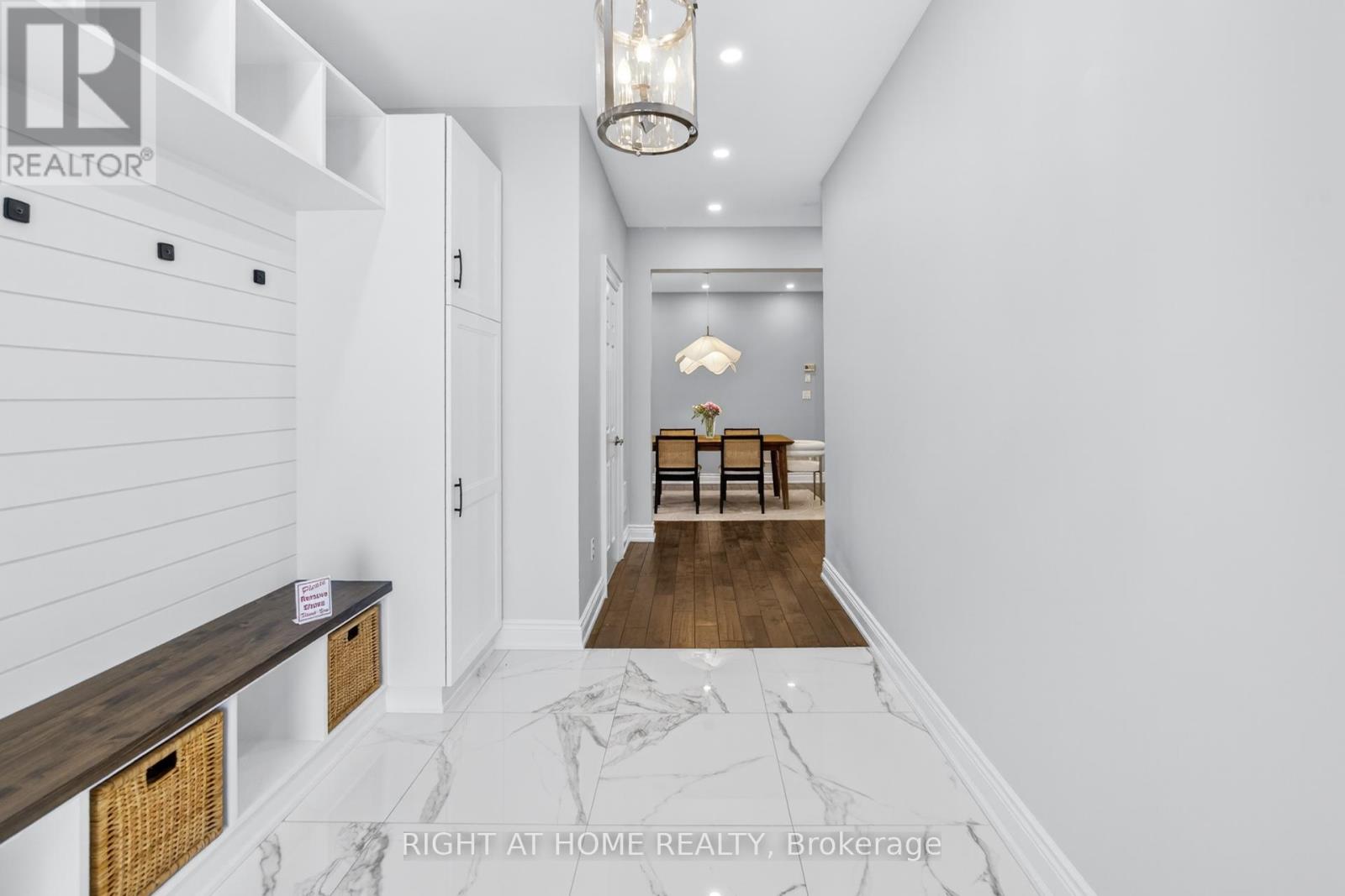 784 Dow Landing, Milton, Ontario  L9T 7P6 - Photo 5 - W12808806