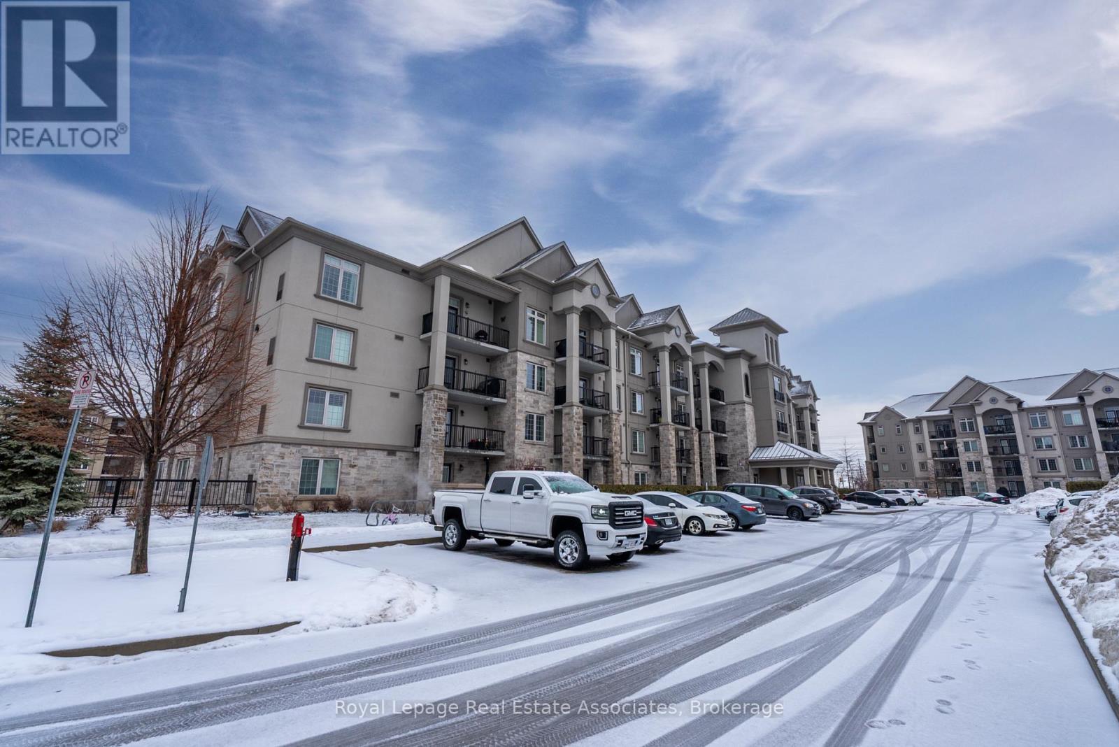 102 - 1460 Main Street E, Milton, Ontario  L9T 8W5 - Photo 2 - W12808808