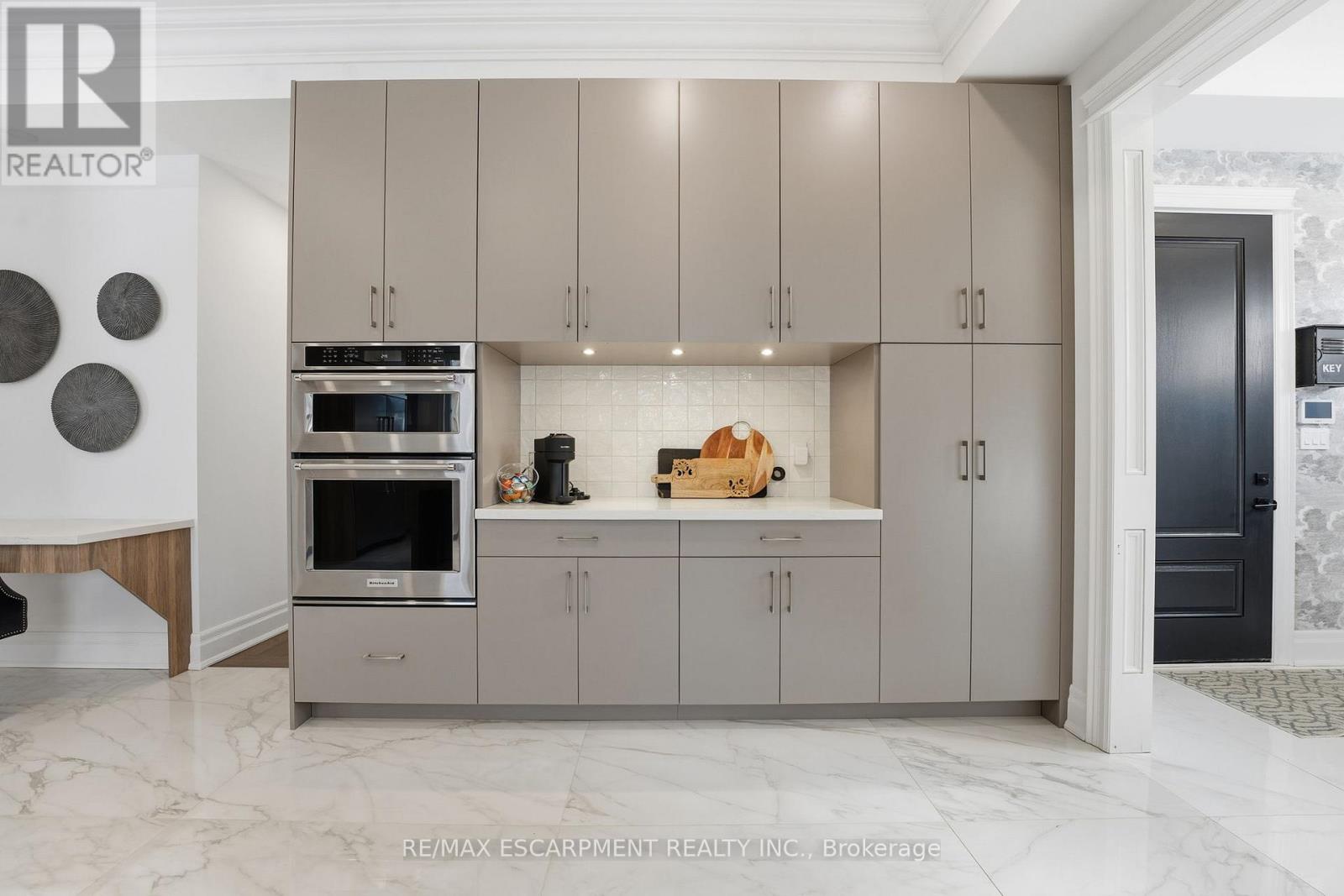 3 - 2265 Lakeshore Road, Burlington, Ontario  L7R 1B1 - Photo 15 - W12808822