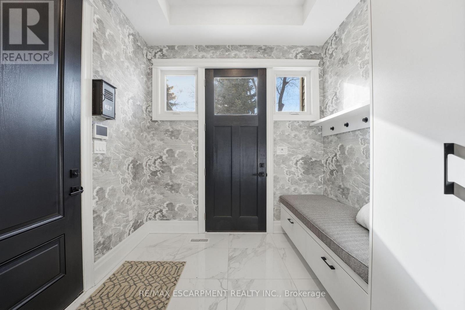 3 - 2265 Lakeshore Road, Burlington, Ontario  L7R 1B1 - Photo 16 - W12808822