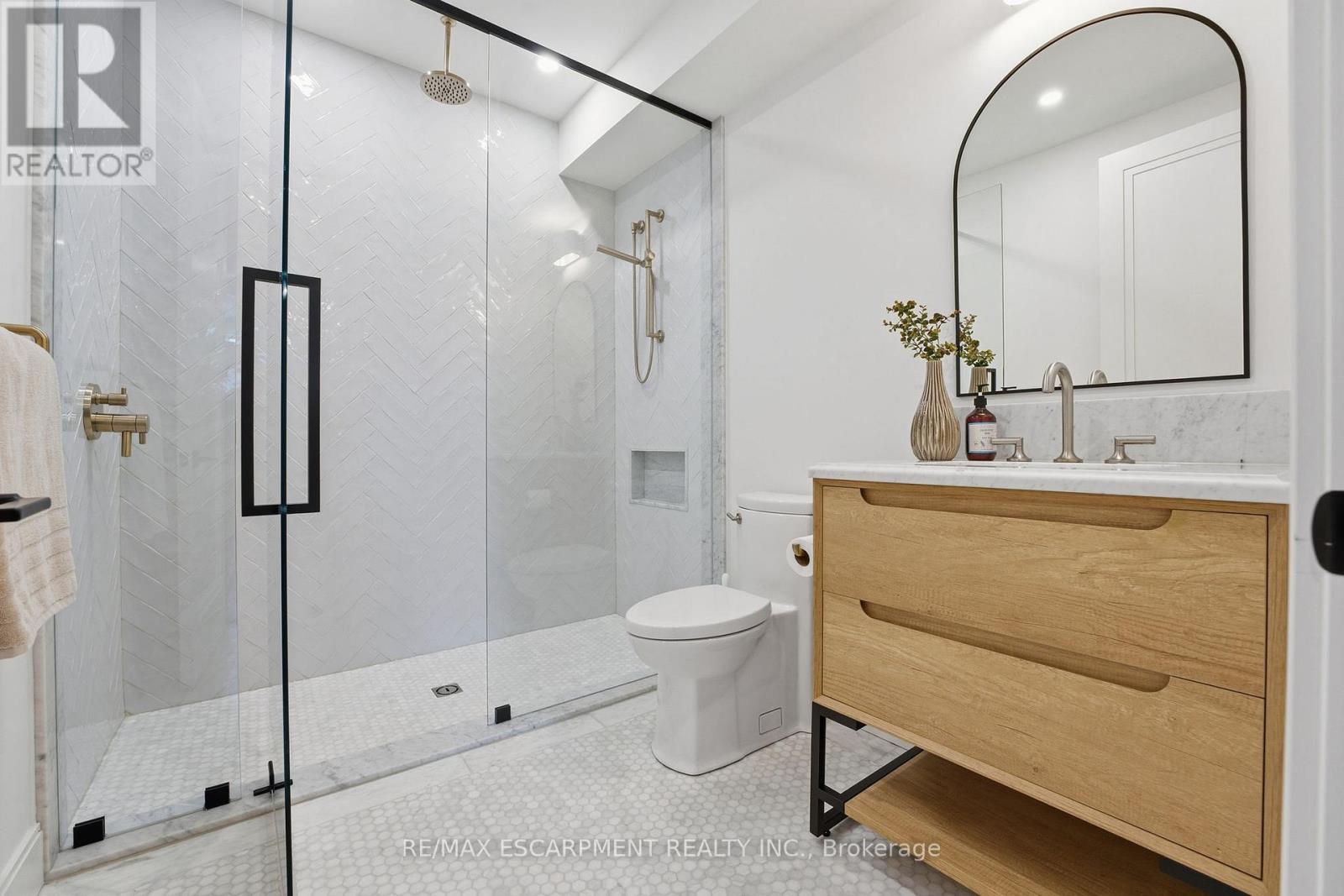 3 - 2265 Lakeshore Road, Burlington, Ontario  L7R 1B1 - Photo 43 - W12808822