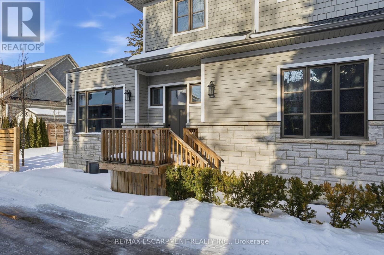 3 - 2265 Lakeshore Road, Burlington, Ontario  L7R 1B1 - Photo 44 - W12808822