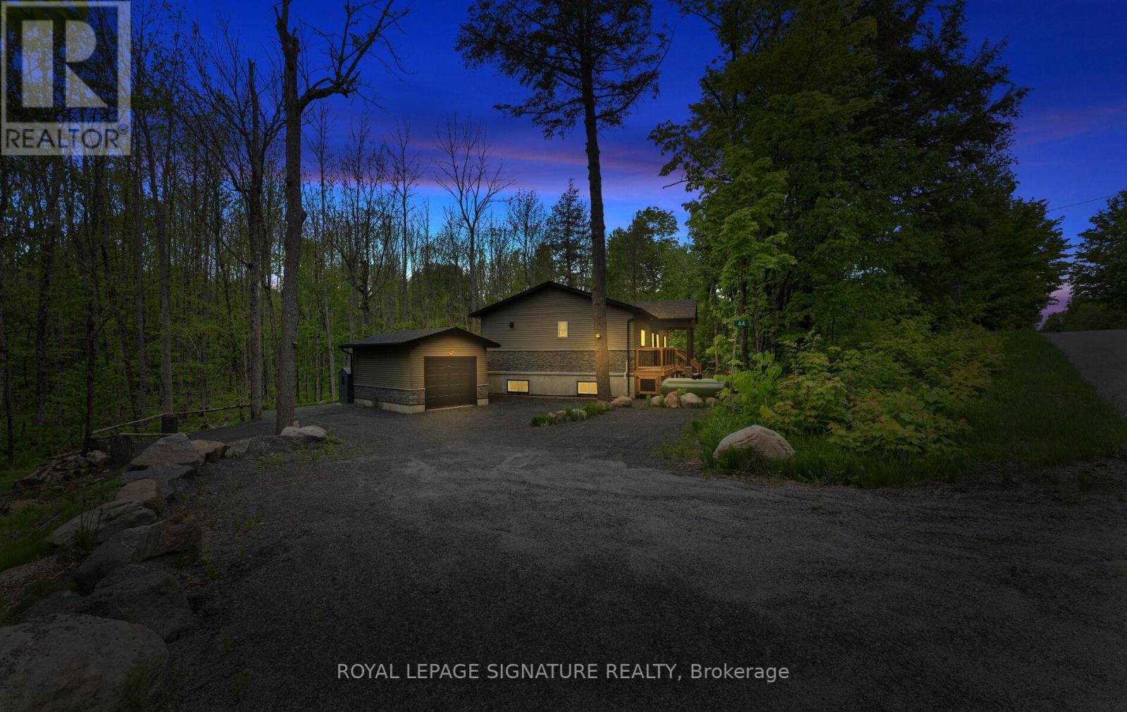 44 Sunnyshore Park Drive, Mckellar, Ontario  P2A 0B5 - Photo 2 - X12808804