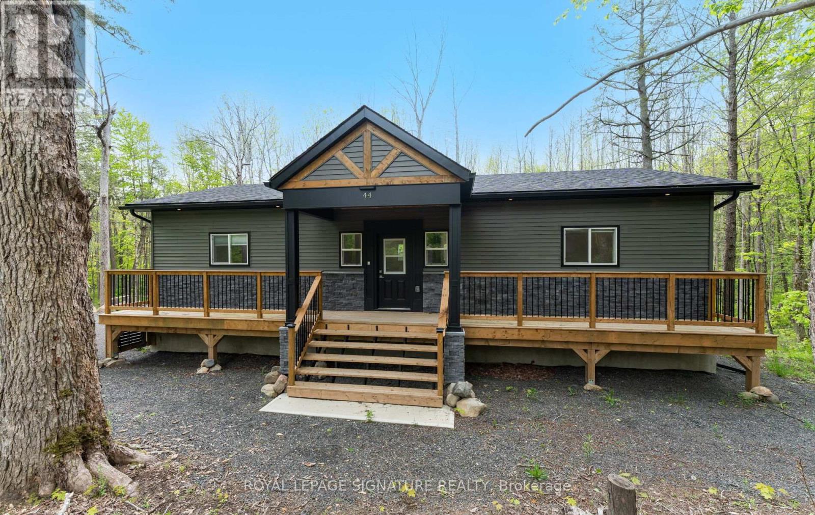 44 Sunnyshore Park Drive, Mckellar, Ontario  P2A 0B5 - Photo 4 - X12808804