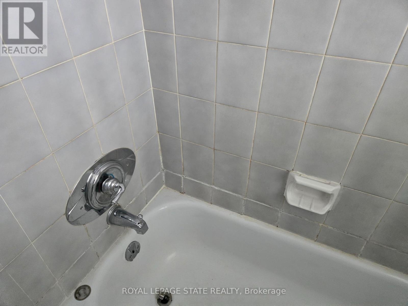 Unknown Address, ,     - Photo 7 - X12808852