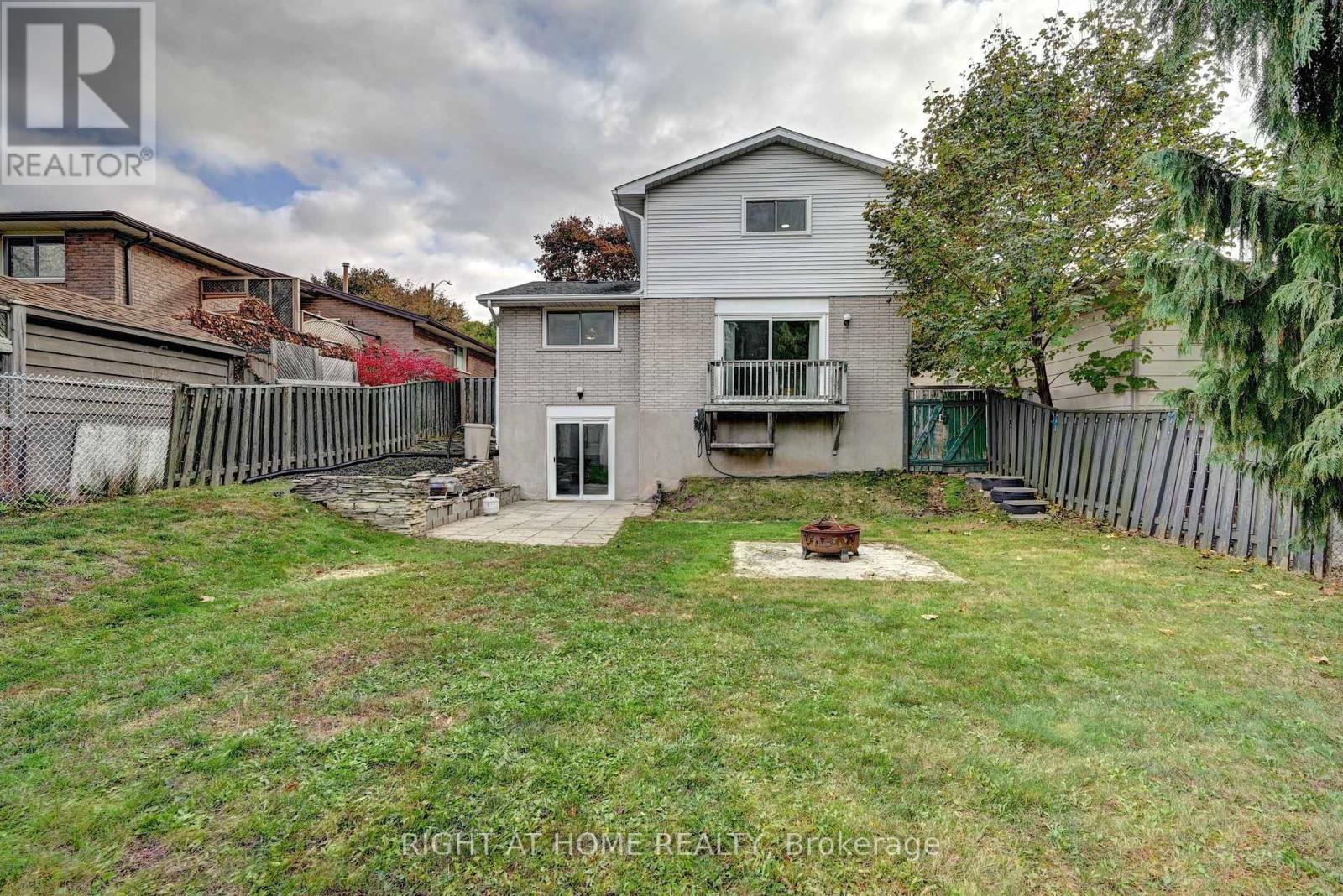 39 Southwood Drive, Kitchener, Ontario  N2E 2E6 - Photo 42 - X12808854