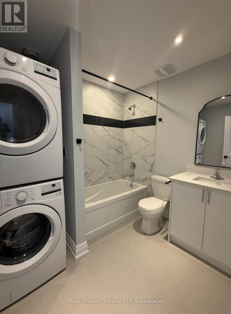 102 - 60 Donald Street, Barrie (Queen's Park), Ontario  L4N 1E3 - Photo 4 - S12808866