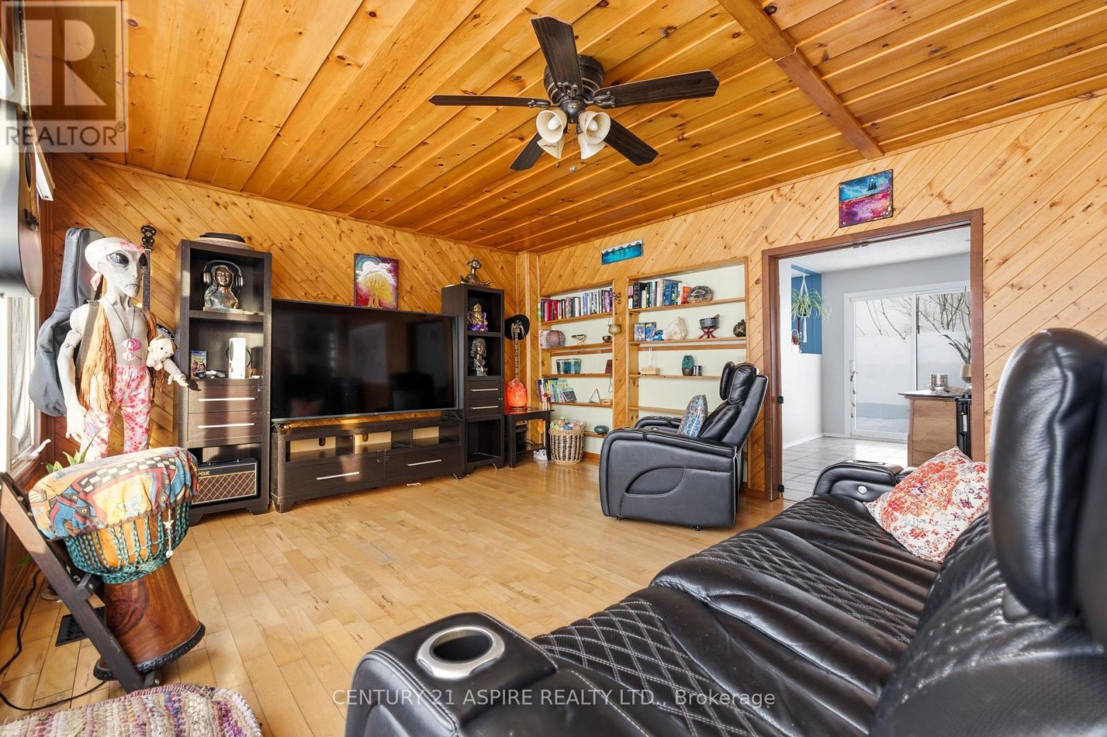 374 Lapasse Road, Whitewater Region, Ontario  K0J 1C0 - Photo 13 - X12808920