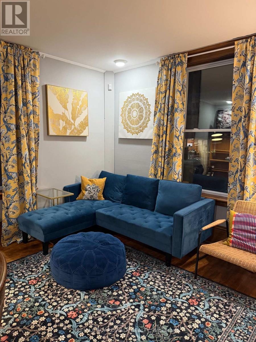 Ground Floor Office - 114 Lake Avenue W, Carleton Place, Ontario  K7C 1M1 - Photo 8 - X12808878