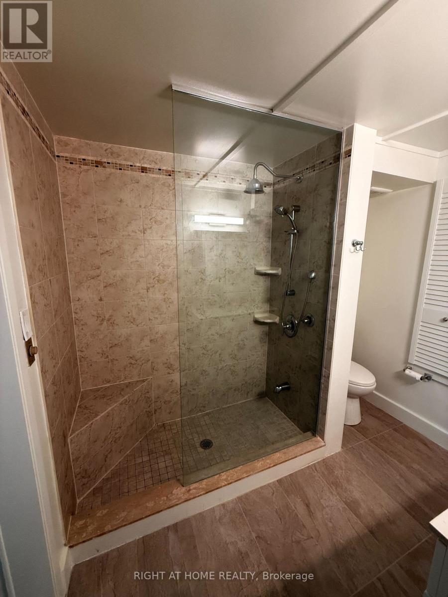 2673 Lake Shore Boulevard W, Toronto, Ontario  M8V 1G6 - Photo 26 - W12780100