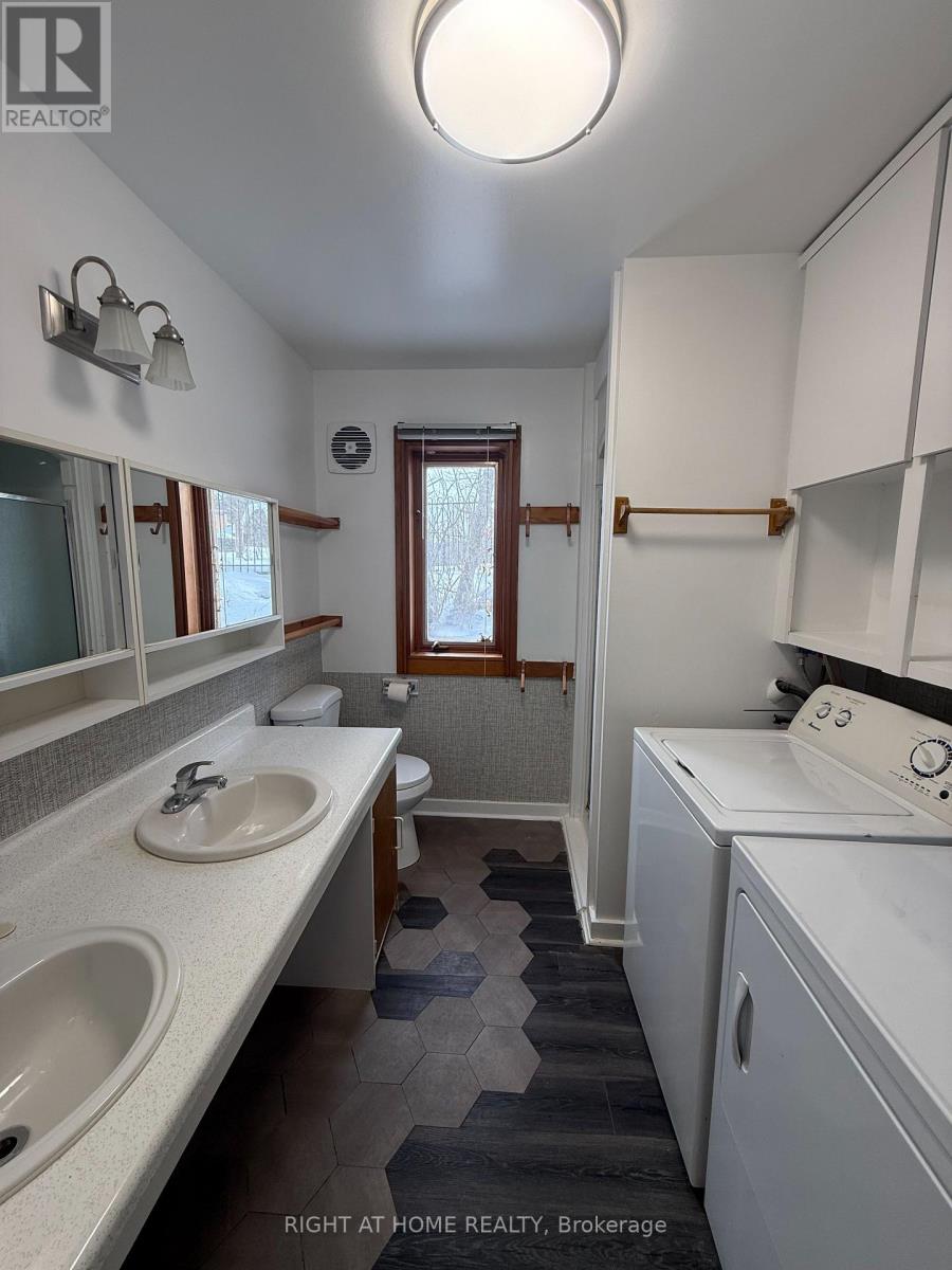 2673 Lake Shore Boulevard W, Toronto, Ontario  M8V 1G6 - Photo 34 - W12780100