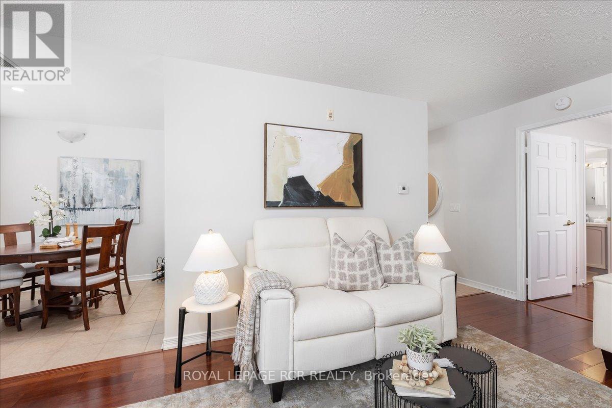 113 - 35 Via Rosedale Way, Brampton, Ontario  L6R 3J9 - Photo 6 - W12807068