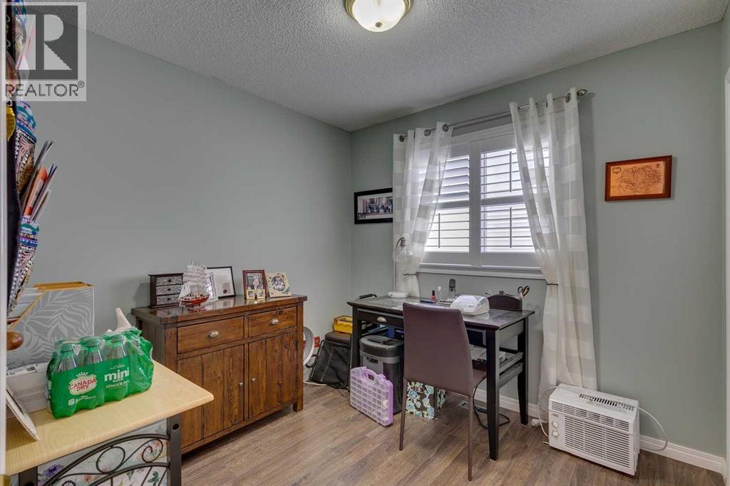 271 Tuscany Valley Drive Nw, Calgary, Alberta  T3L 2A6 - Photo 13 - A2283391