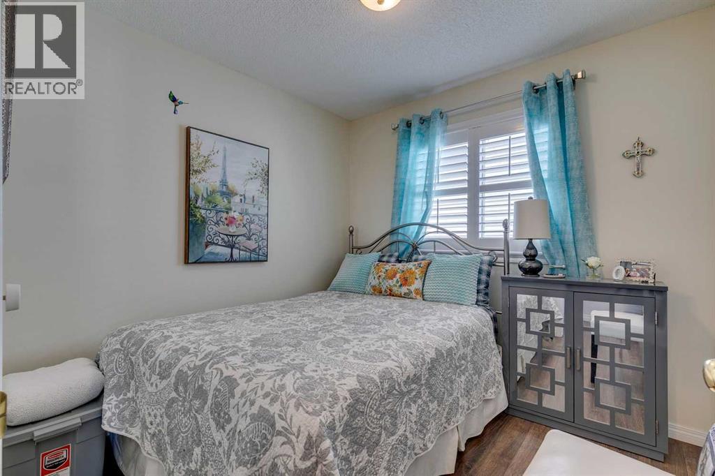 271 Tuscany Valley Drive Nw, Calgary, Alberta  T3L 2A6 - Photo 14 - A2283391