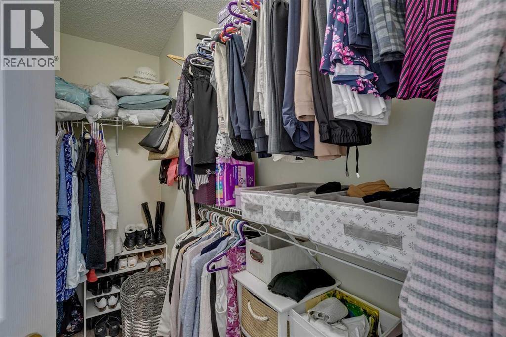 271 Tuscany Valley Drive Nw, Calgary, Alberta  T3L 2A6 - Photo 19 - A2283391