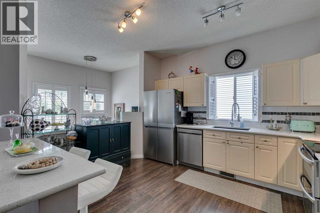 271 Tuscany Valley Drive Nw, Calgary, Alberta  T3L 2A6 - Photo 11 - A2283391