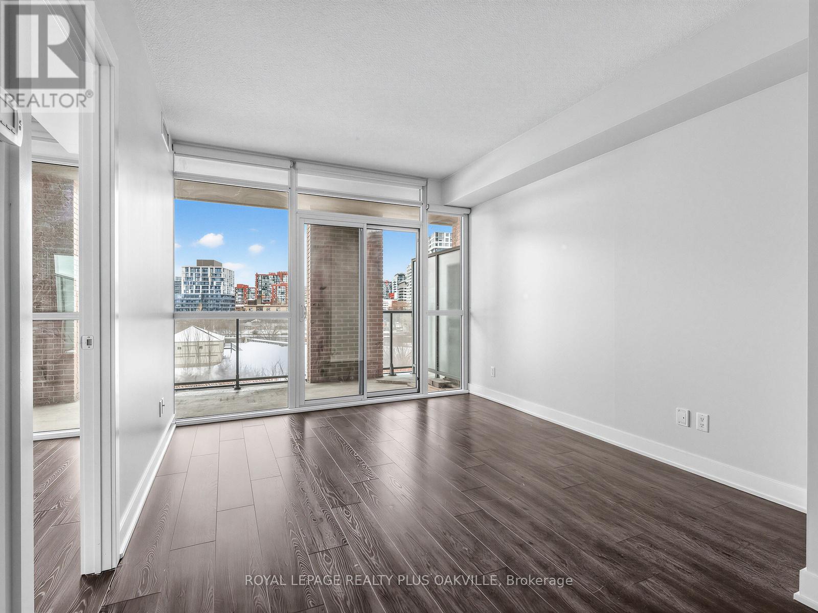 528 - 169 Fort York Boulevard, Toronto, Ontario  M5V 0C8 - Photo 2 - C12808896