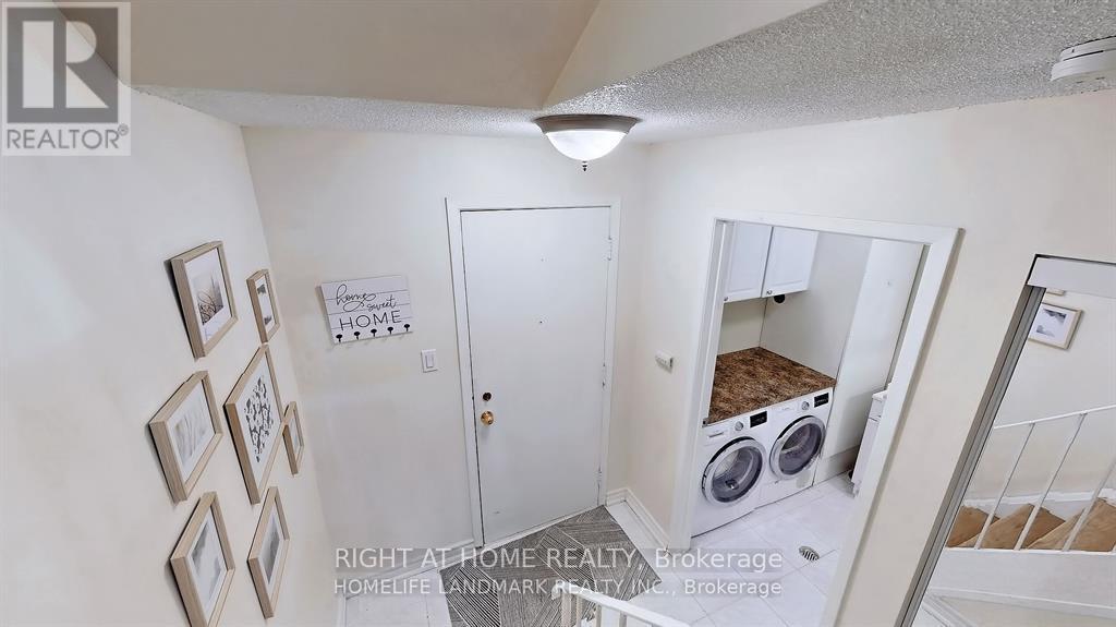 82 - 1209 Queen Street E, Toronto (South Riverdale), Ontario  M4M 3H4 - Photo 2 - E12808882