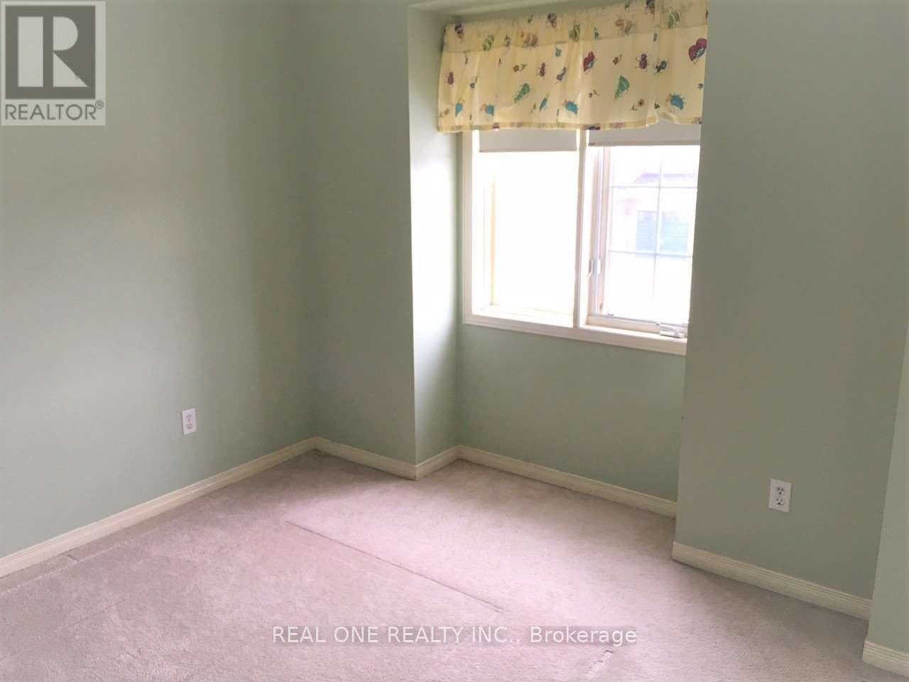 141 Nahanni Drive, Richmond Hill (Langstaff), Ontario  L4B 4M1 - Photo 7 - N12808860