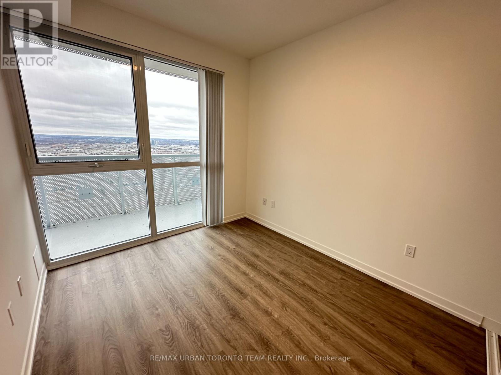 5305 - 8 Interchange Way, Vaughan (Vaughan Corporate Centre), Ontario  L4K 5Z7 - Photo 10 - N12808864