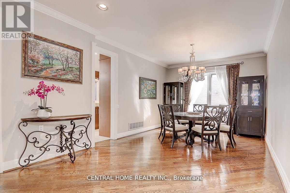 Main - 134 Bradgate Drive, Markham (Thornlea), Ontario  L3T 7M2 - Photo 9 - N12808874