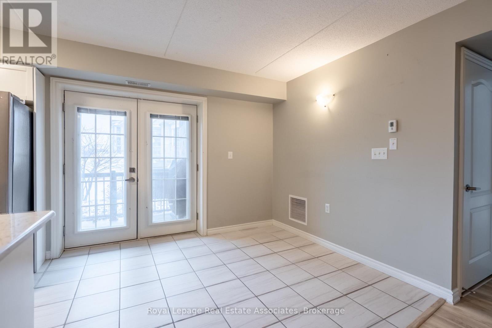 102 - 1460 Main Street E, Milton, Ontario  L9T 8W5 - Photo 15 - W12808808