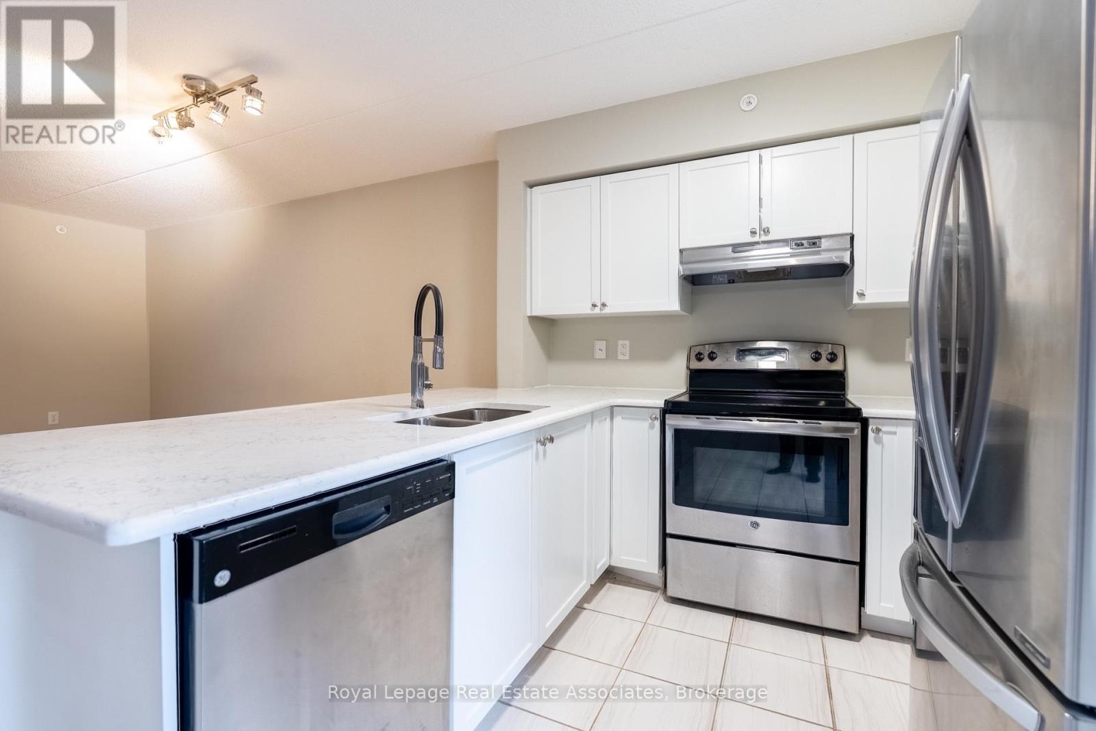 102 - 1460 Main Street E, Milton, Ontario  L9T 8W5 - Photo 20 - W12808808