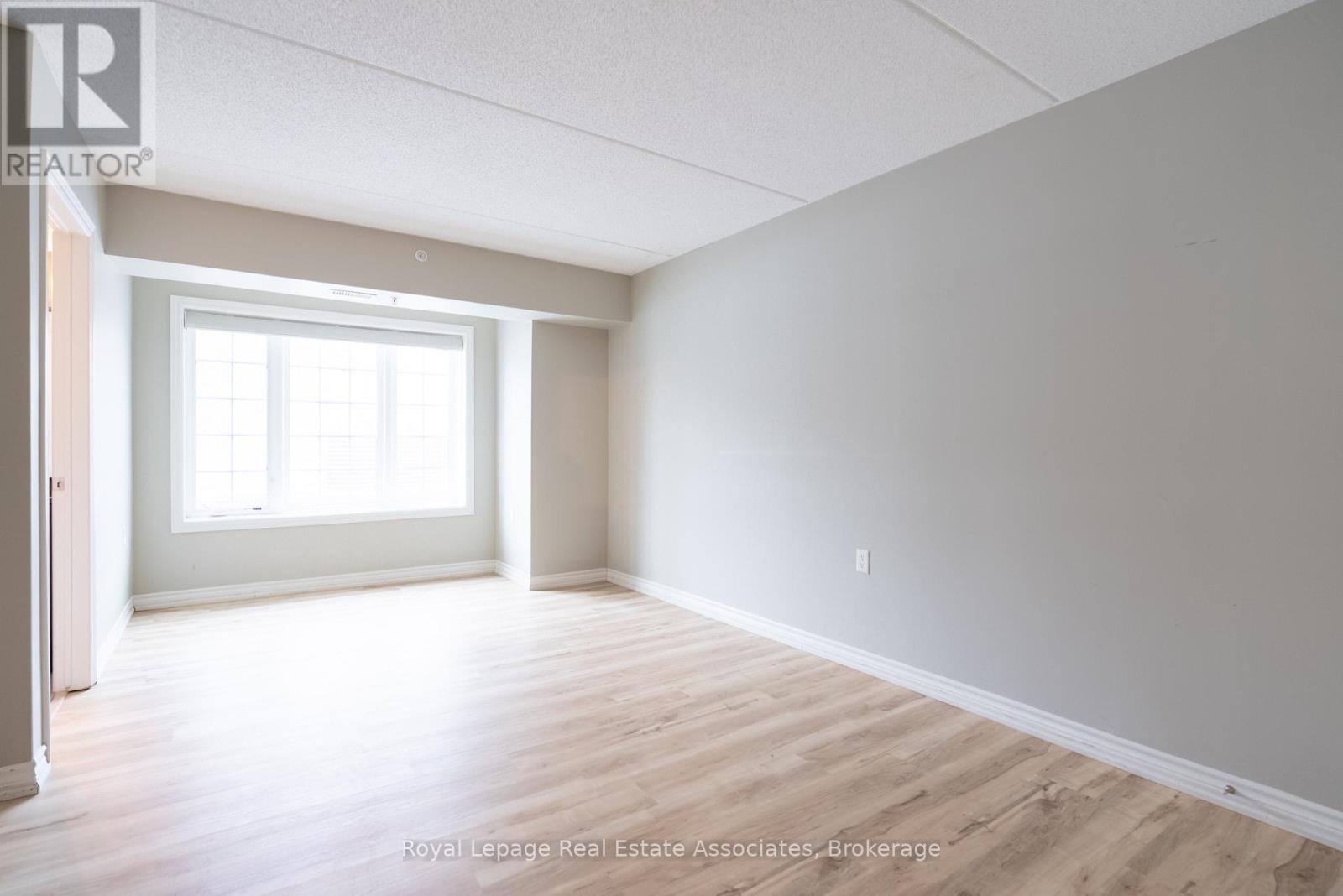 102 - 1460 Main Street E, Milton, Ontario  L9T 8W5 - Photo 25 - W12808808