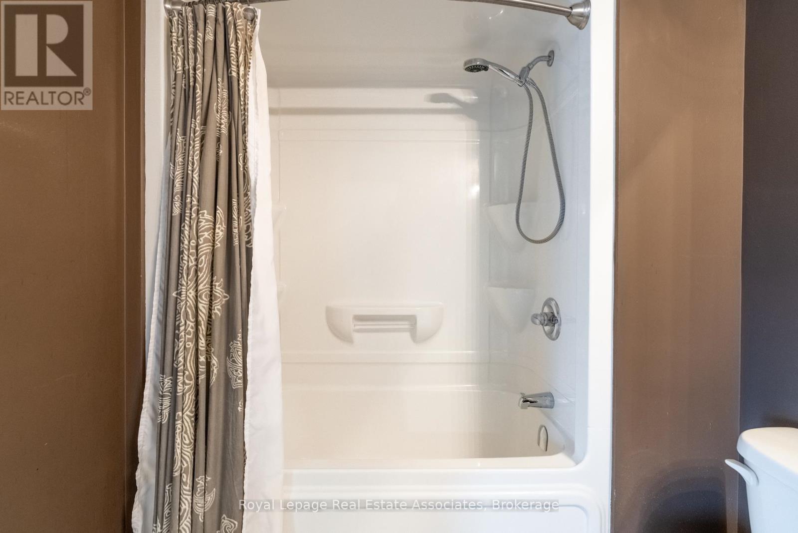 102 - 1460 Main Street E, Milton, Ontario  L9T 8W5 - Photo 38 - W12808808