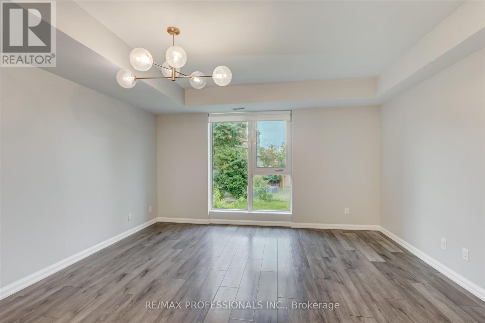 Th3 - 10 Brin Drive, Toronto, Ontario  M8X 0B3 - Photo 17 - W12808868